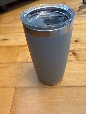 Yeti Gray Travel Tumbler with Clear Lid